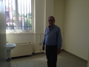 photo 3-47